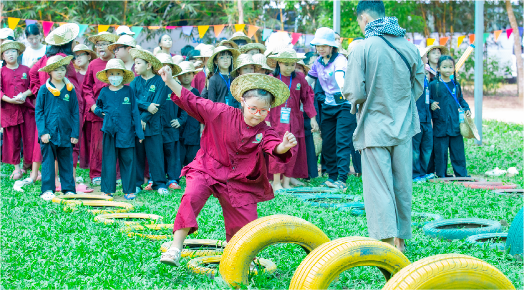 Trổ tài làm “hoạ sĩ nhí”